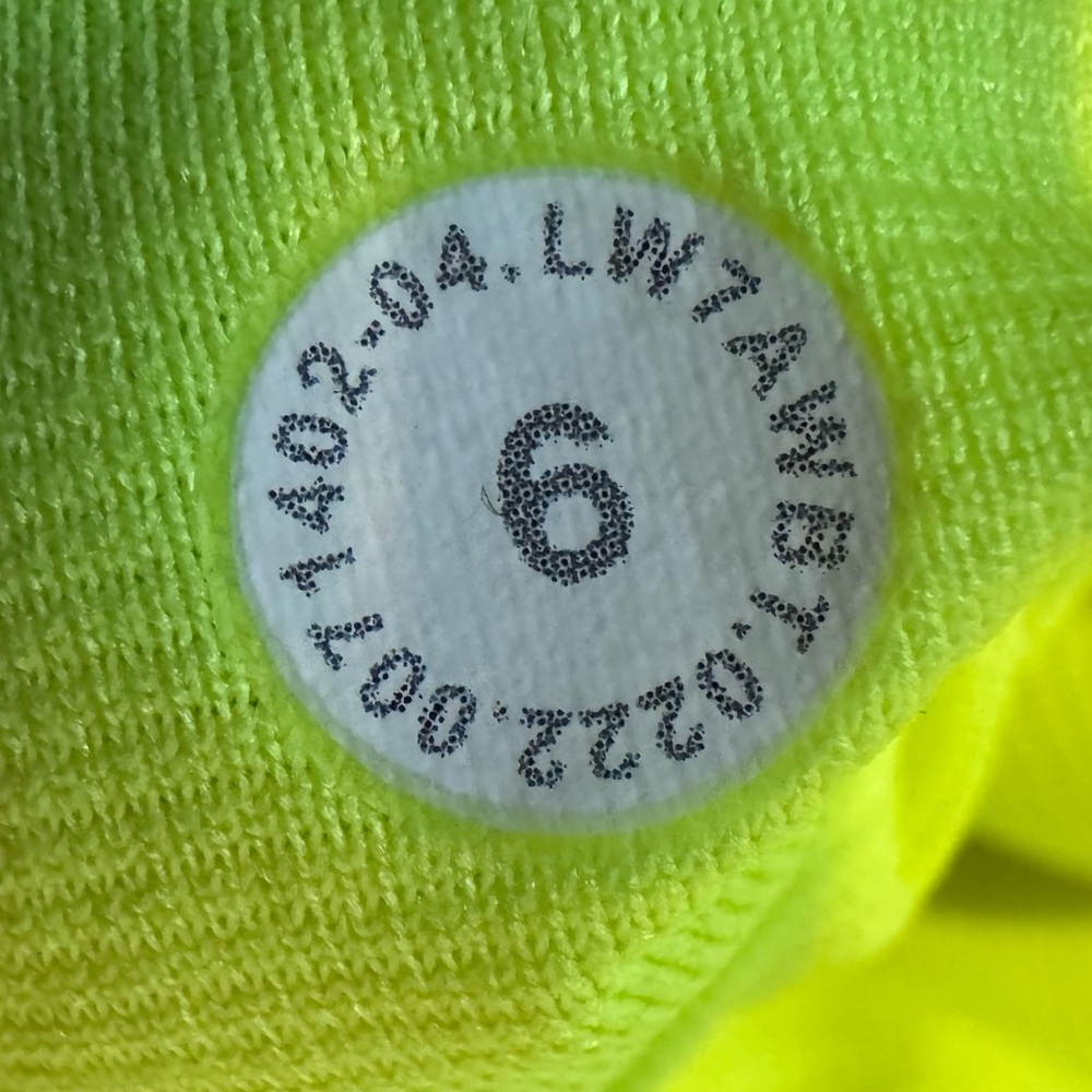 Lululemon Hotty Hot Short II Long 4" in Highlight Yellow Sz 6 - Picture 12 of 12